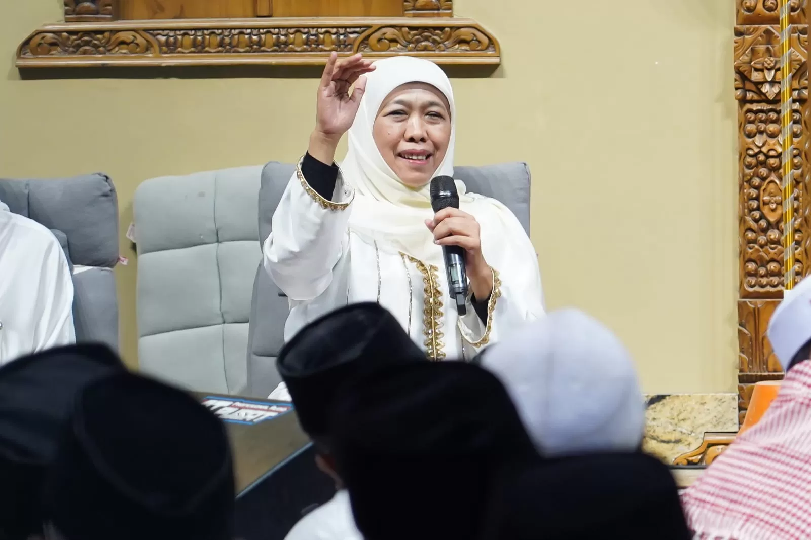 Gubernur Jatim Khofifah Indar Parawansa saat mengisi acara di madura beberapa tahun lalu