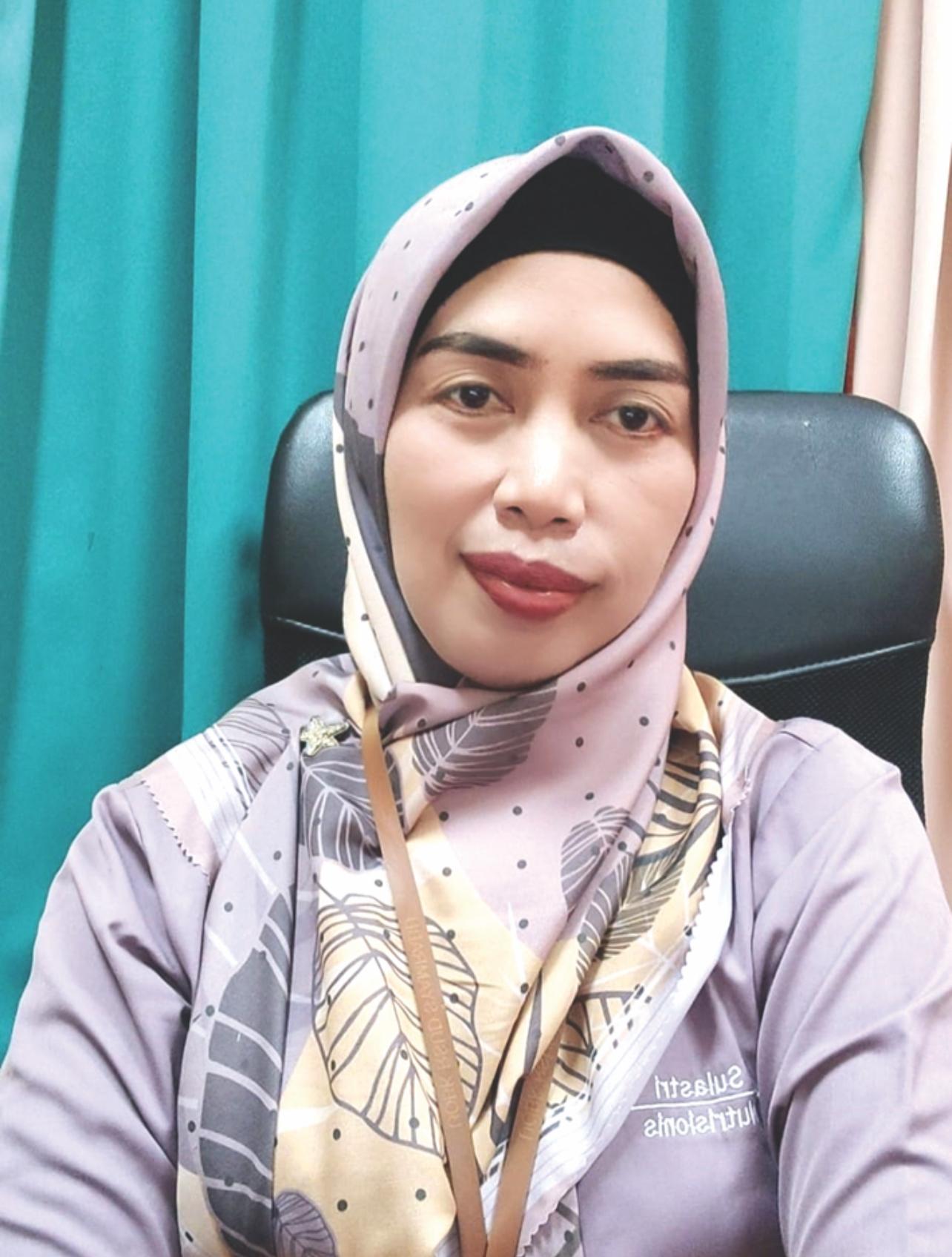 Nutrisionis RSUD Syamrabu (Sulastri, S.Gz).