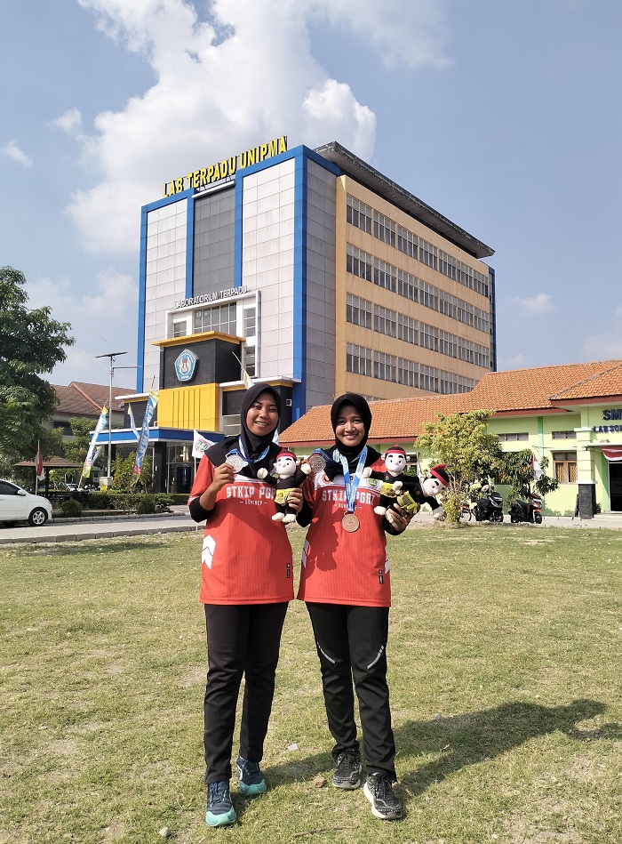 MEMBANGGAKAN: Atlet FOPI Sumenep berfoto bersama usai mengikuti Porsenasmas di Madiun, Senin (11/8).&nbsp;