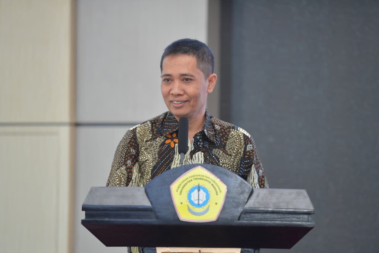 Wakil rektor bidang kemahasiswaan UTM Surokim Abdusalam