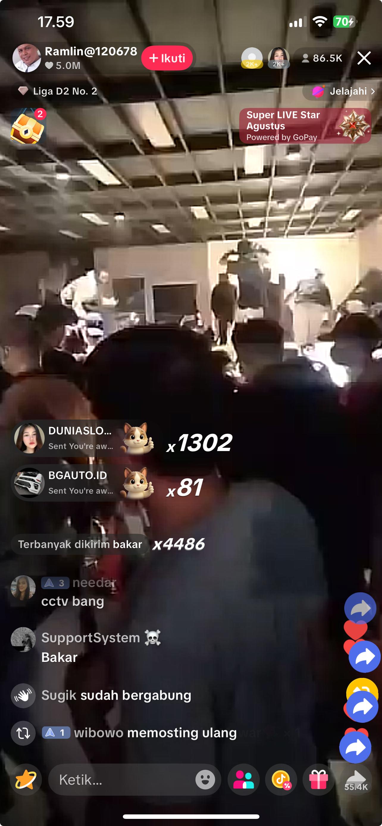 Live tiktok penjarahan dirumah anggota DPR RI Ahmad Sahroni di Tanjung Priok