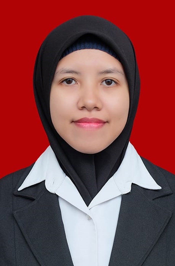 LAILY QODRY NUR, S.PD.