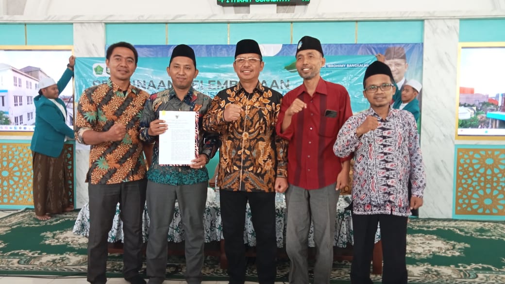 Peresmian STIT Al-Ibrohimy Bangkalan menjadi Institut Bahri Asyiq Galis, Bangkalan, oleh Kemerinterian Agama RI.