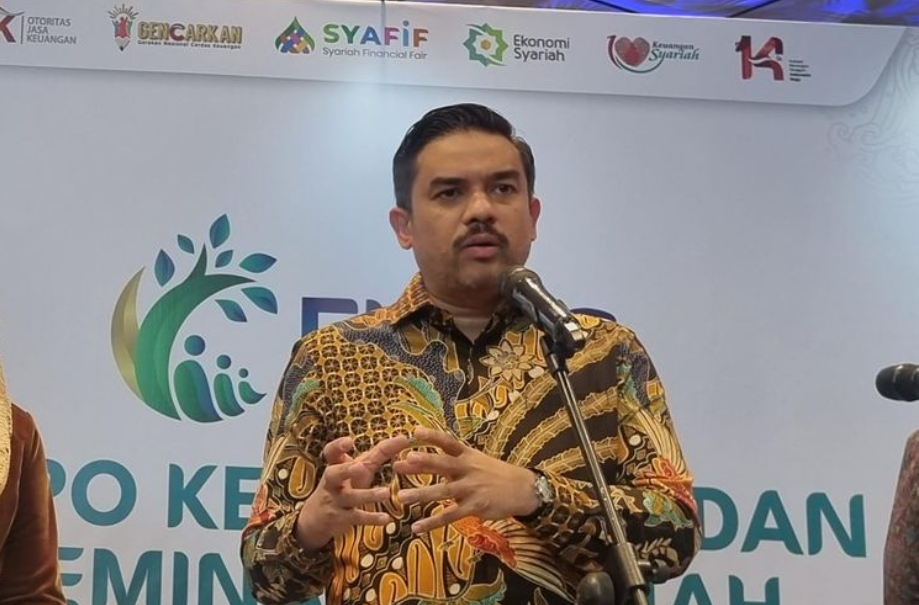 Maman Abdurrahman saat menghadiri acara pembukaan Expo Keuangan dan Seminar Syariah (EKSiS) 2025 di Lippo Mall Nusantara, Jakarta, Kamis (6/11/2025). (Foto: Kompas)