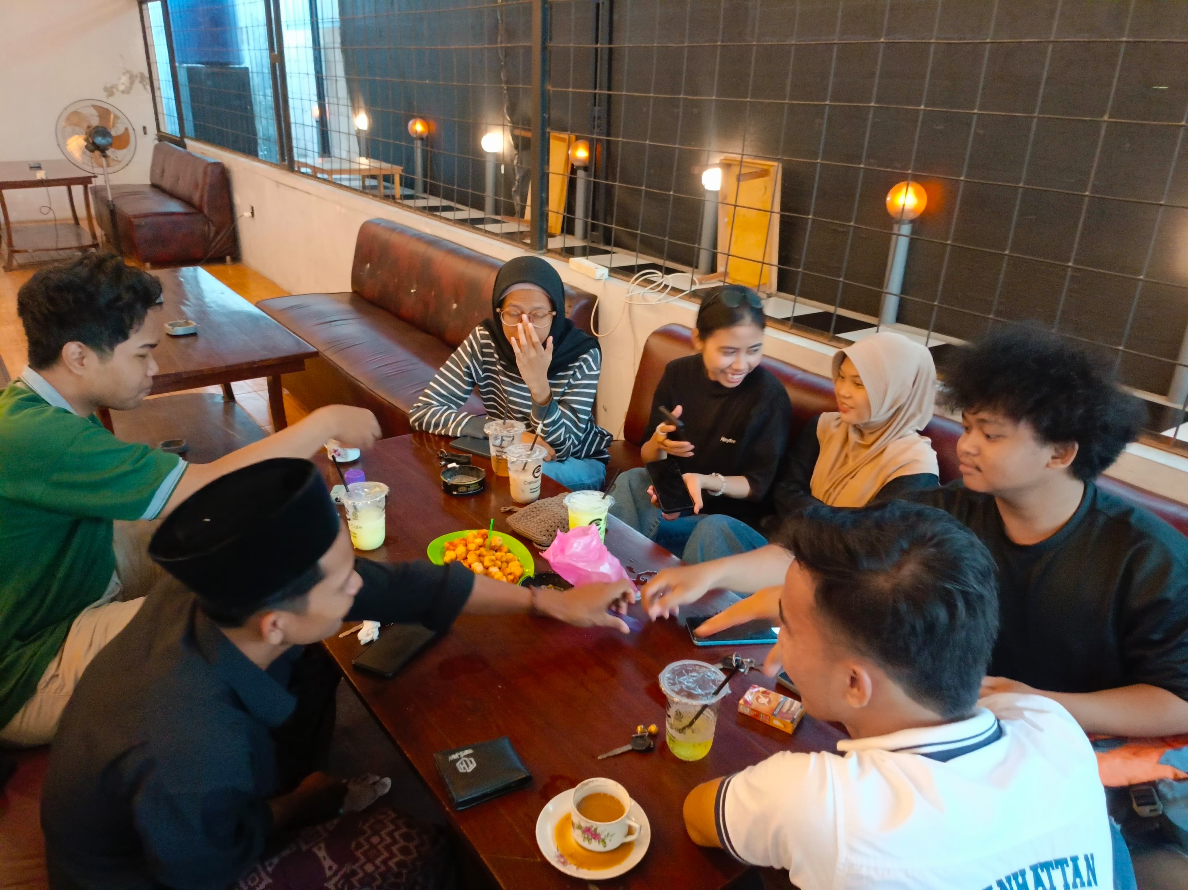 Tempat yang Nyaman dan Mewah di Cahaya Caf&eacute; Telang, Bangkalan.