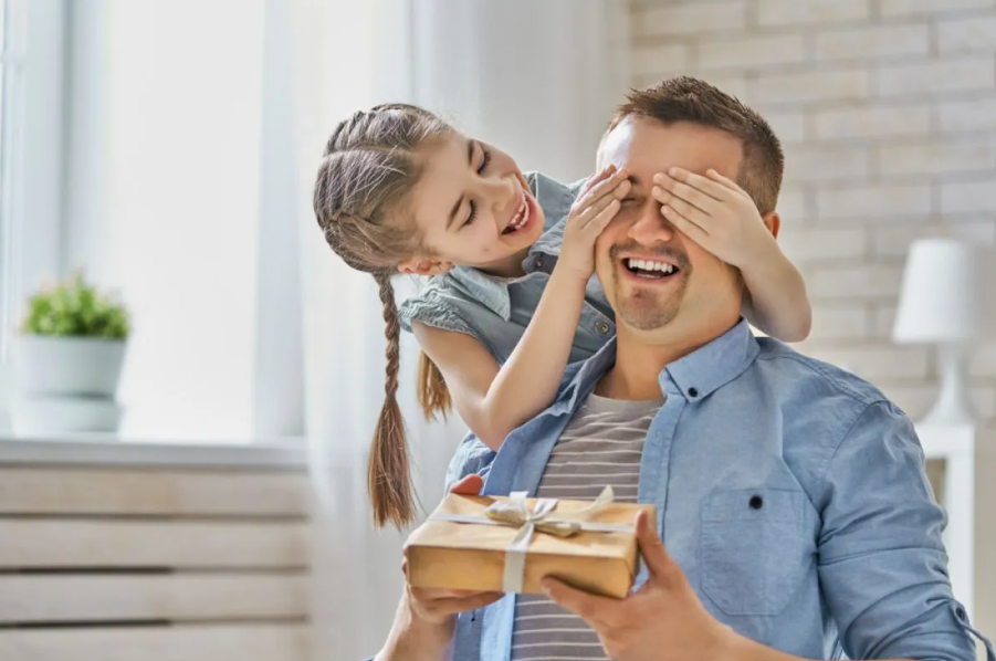 Ulang tahun ayah (Shutterstock)