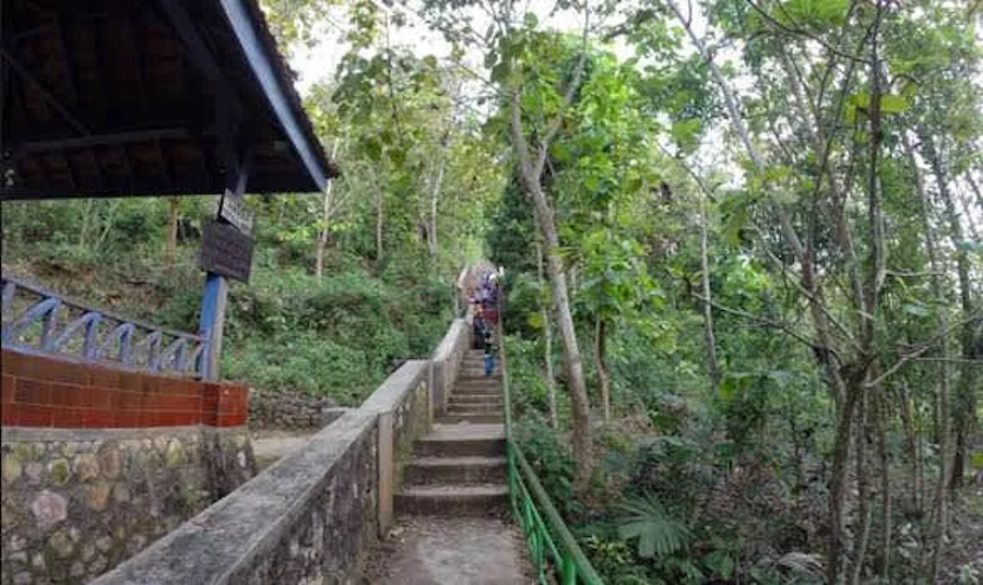Keindahan Gukit Geger, Kabupaten Bangkalan. Taberita