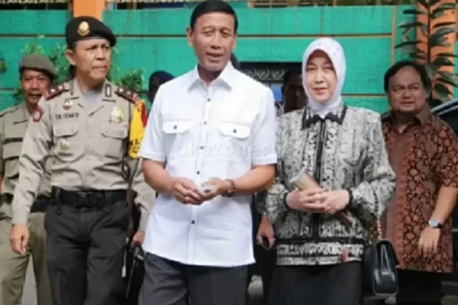 Jenderal (Purn) TNI Wiranto berduka setelah istri tercintanya, Rugaiya Usman meninggal dunia di Bandung, Jawa Barat pada Minggu (16/11/2025) sekitar pukul 15.55 WIB. Foto/Ist