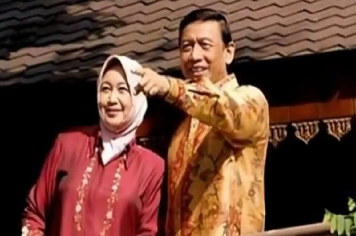 Wiranto dan Istrinya, Rugaiya Usman semasa hidup. Di depan para pelayat, Wiranto menyampaikan istrinya, Rugaiya Usman sudah lama menderita sakit dan sempat membaik sebelum jalani pengobatan di Bandung