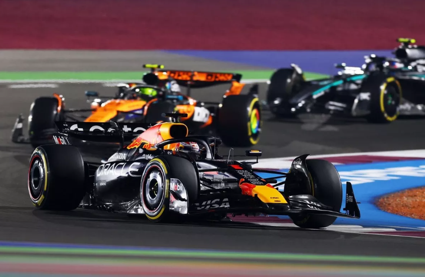 Kemenangan Max Verstappen di F1 GP Qatar, Minggu (30/11/2025), membawa penentuan gelar juara dunia Formula 1 ke seri terakhir Abu Dhabi.