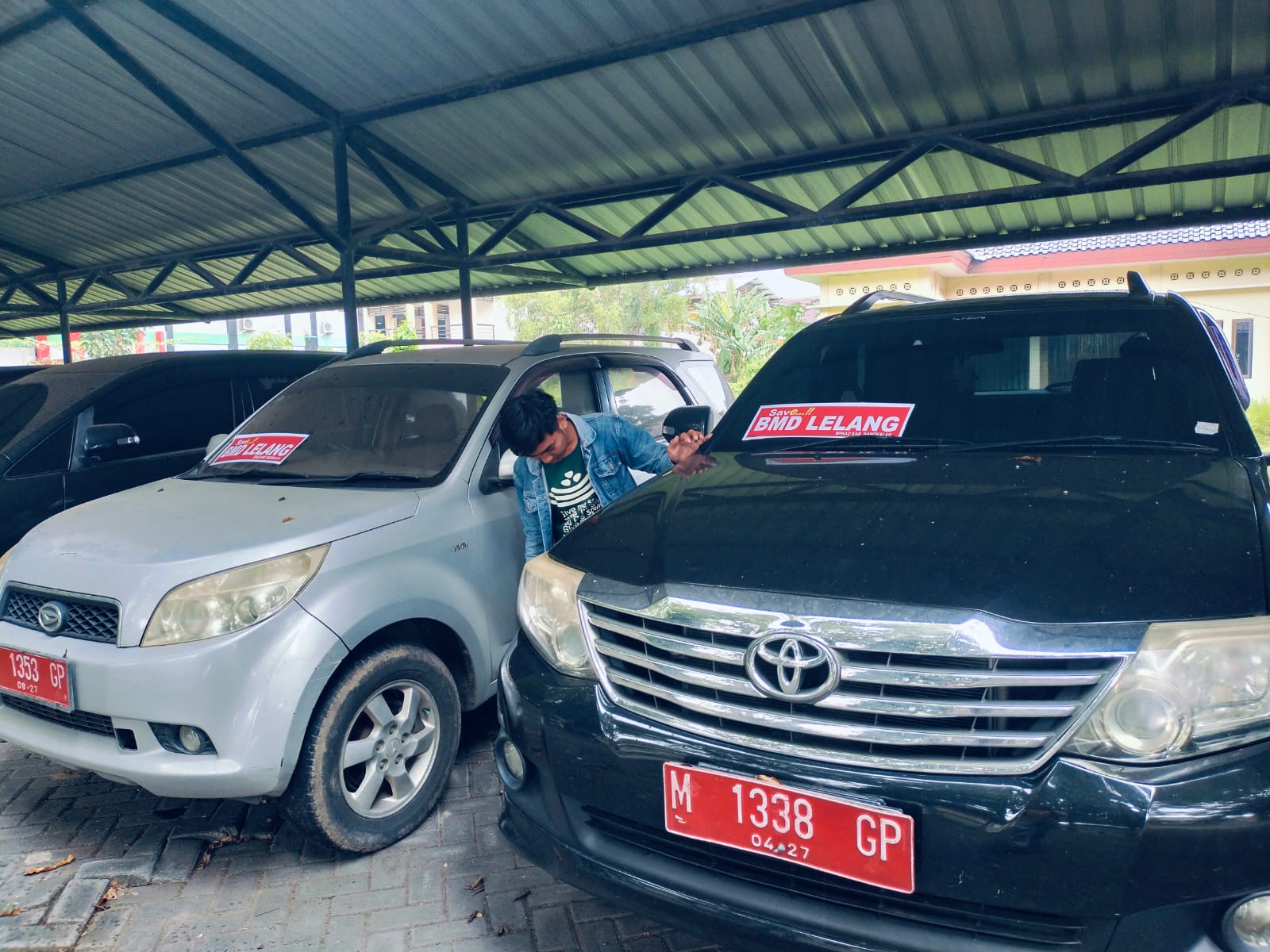 Salah satu kendaraan milik Pemkab Bangkalan yang akan di lelang .