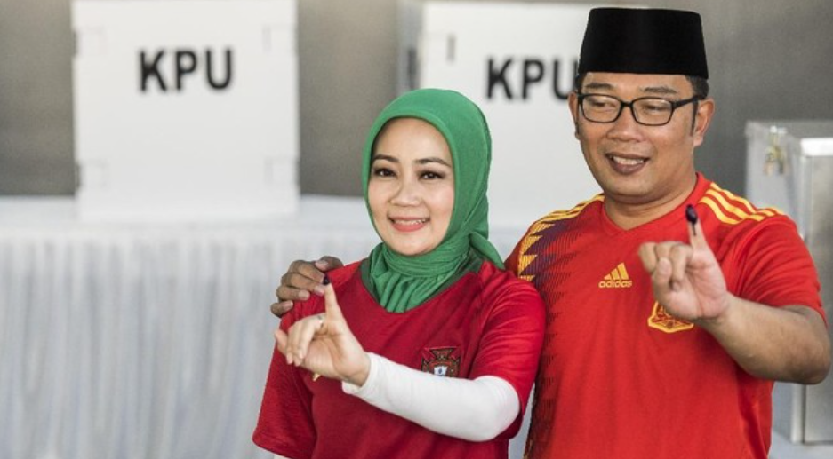 Atalia Praratya resmi menggugat cerai suaminya, Ridwan Kamil (RK) ke Pengadilan Negeri (PN) Kota Bandung. (ANTARA FOTO/M Agung Rajasa)