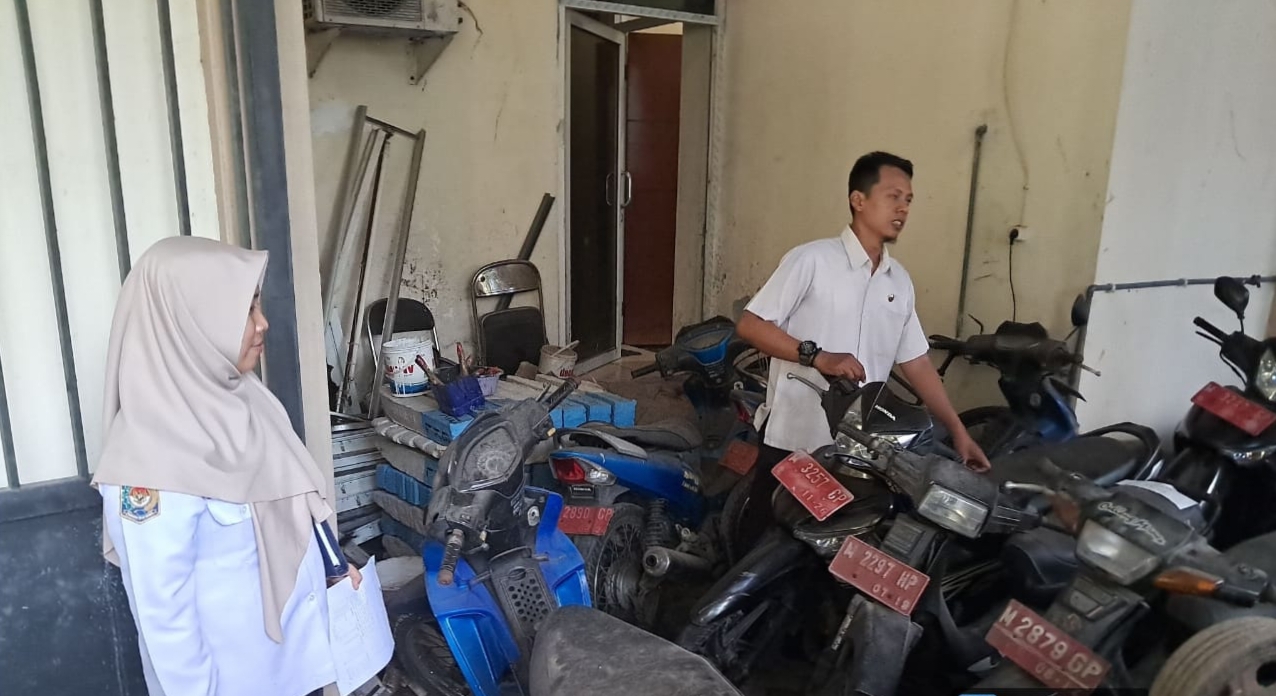 Menumpuk: Pemkab Bangkalan akan lelang kendaraan dinas dibuka mulai hari ini.