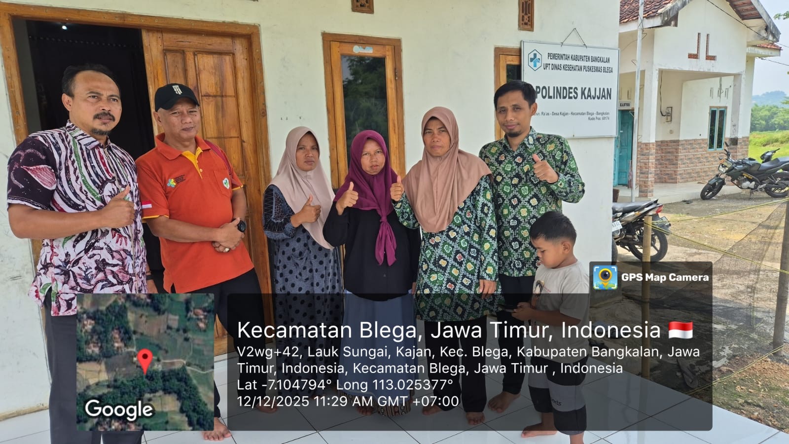 Petugas Puskesmas Blega Bangkalan saat melakukan pendampingan Pustu desa