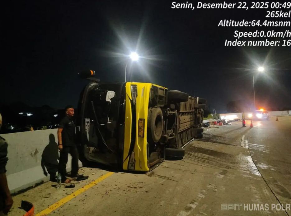 Tragedi Bus Cahaya Trans di Tol Krapyak Semarang, Puluhan Penumpang Jadi Korban. (MABES POLRI)