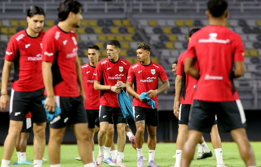 Justin Hubner resmi melamar Jennifer Coppen sebagai langkah serius pemain Timnas Indonesia tersebut dalam memulai fase baru kehidupan pribadinya.(KOMPAS.COM/SUCI RAHAYU)