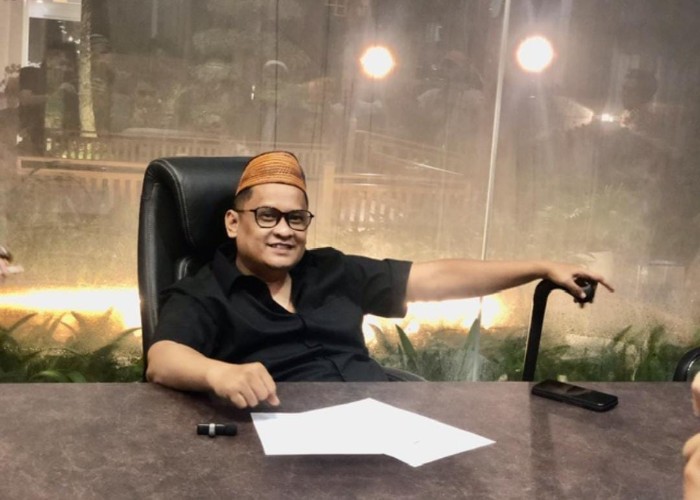 Haji Khairul Umam atau Haji Her akan fasilitasi Penuh konser Valen di Pamekasan.