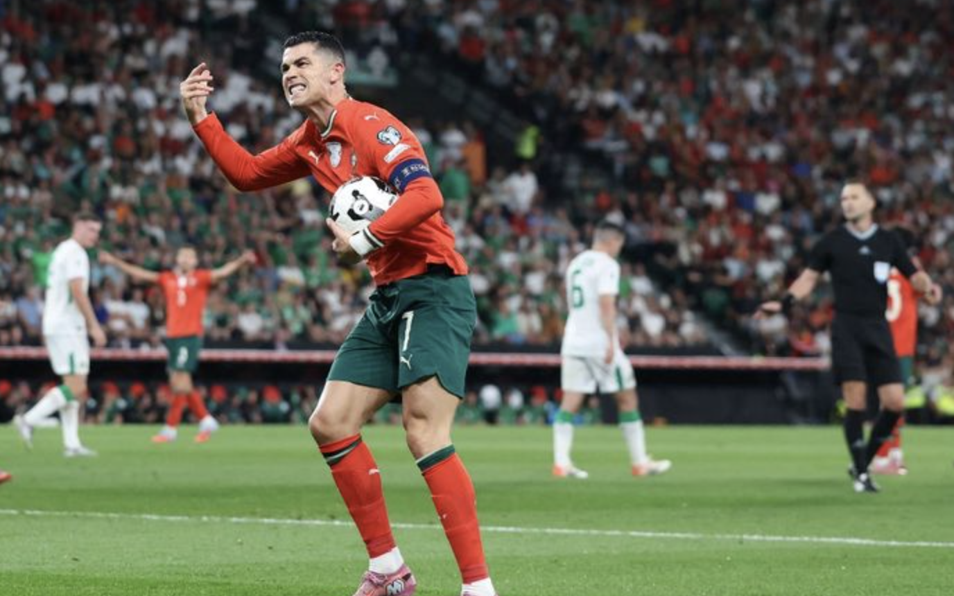 Kapten Timnas Portugal, Cristiano Ronaldo, percaya diri dengan peluangnya mencetak 1.000 gol dalam kariernya.