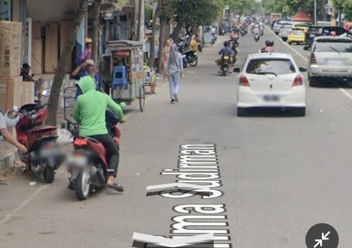 Jalan Panglima Sudirman jadi salah satu penerapan parkir berlangganan.