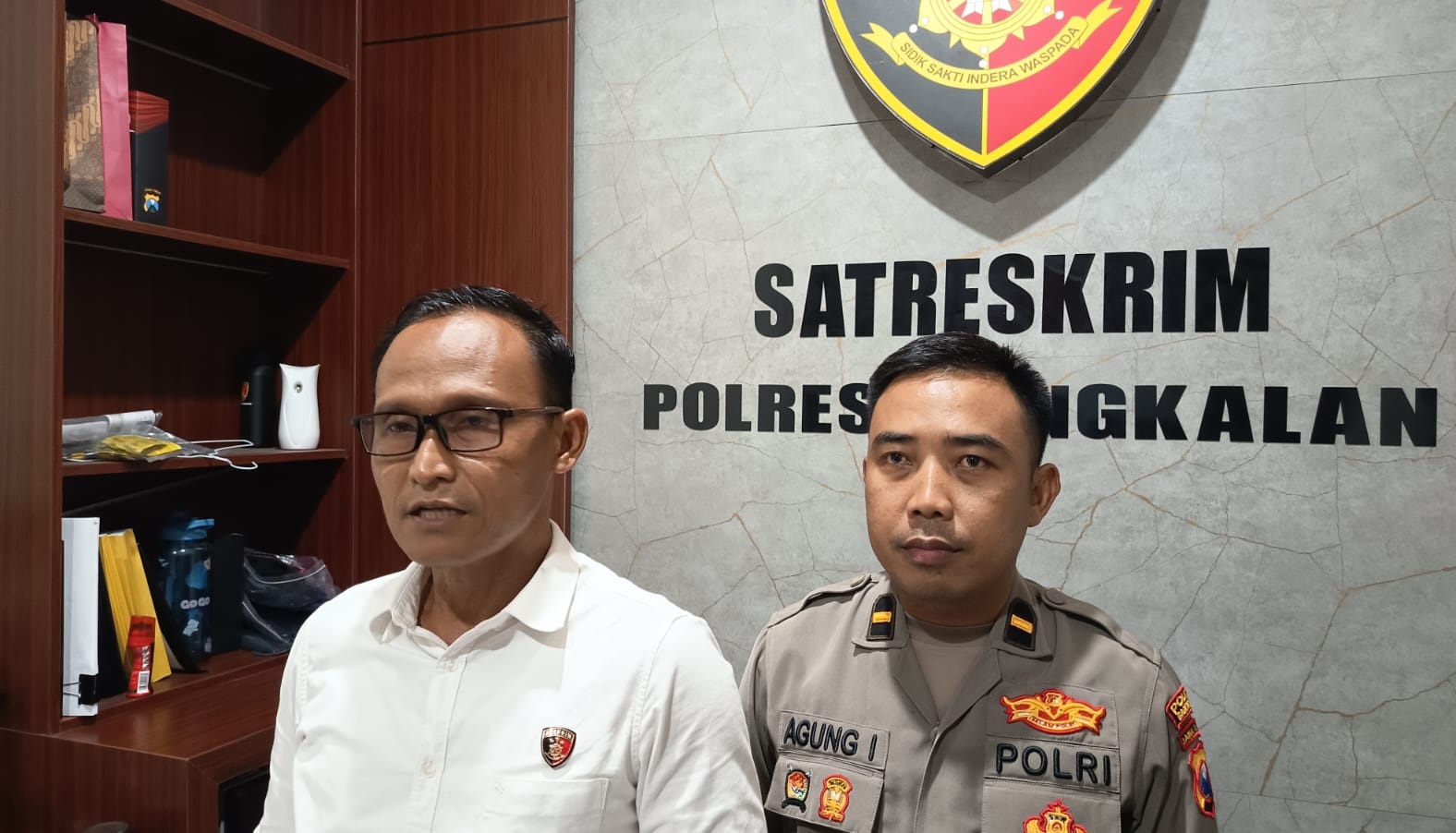 BERI KETERANGAN: Kasatreskrim Polres Bangkalan AKP Hafid Dian Maulidi saat ditemui di ruang kerjanya Selasa (16/12/2025).&nbsp;