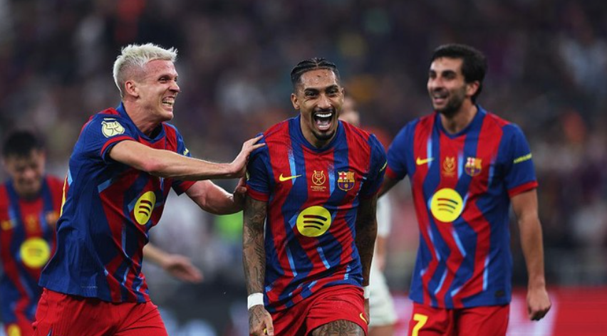 Barcelona juara Piala Super Spanyol 2026 usai kalahkan Real Madrid 3-2. (Getty Images/Yasser Bakhsh)