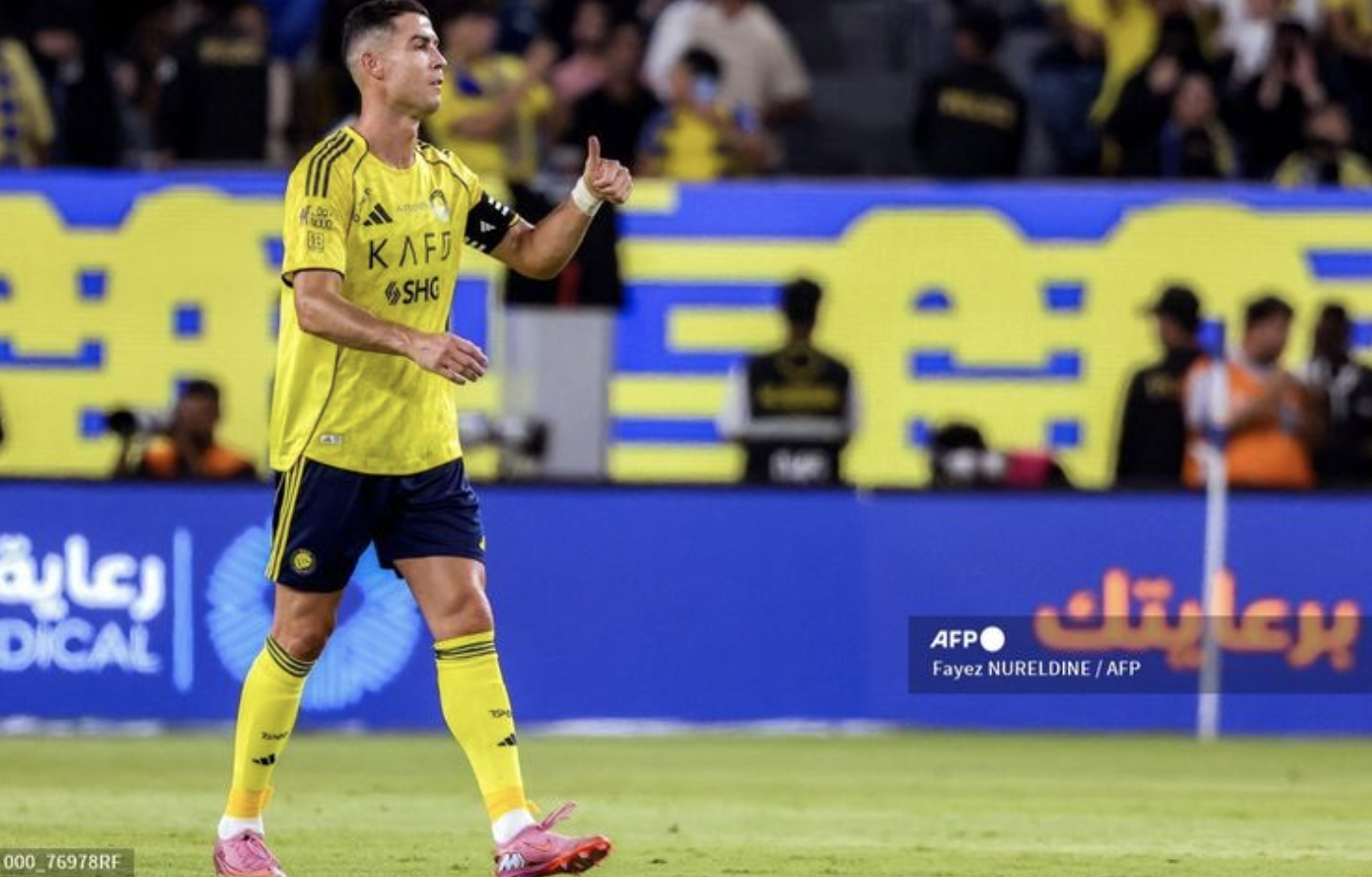 ristiano Ronaldo mencetak dua gol saat Al Nassr meraih kemenangan telak 5-1 atas Al Riyadh di Stadion Al Awwal Park pada Sabtu (20/9/2025) waktu setempat.(AFP/FAYEZ NURELDINE)