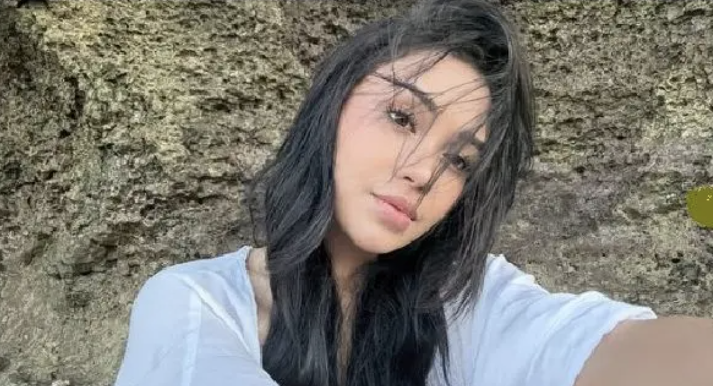 Lula Lahfah saat berada di Bali. Selebritas internet, penyanyi, dan pemeran Indonesia itu meninggal dunia dalam usia 26 tahun. (Foto: Instagram @lulalahfah)