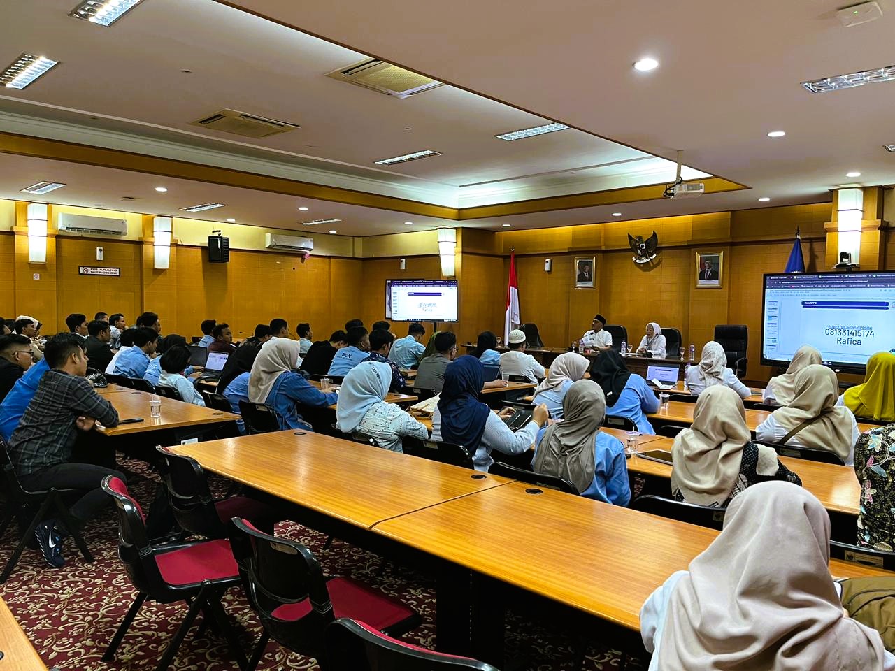 EVALUASI: Satgas MBG Bangkalan melakukan rapat bersama kepala SPPG di Aula Diponegoro Pemkab Bangkalan, Rabu (28/1).&nbsp;