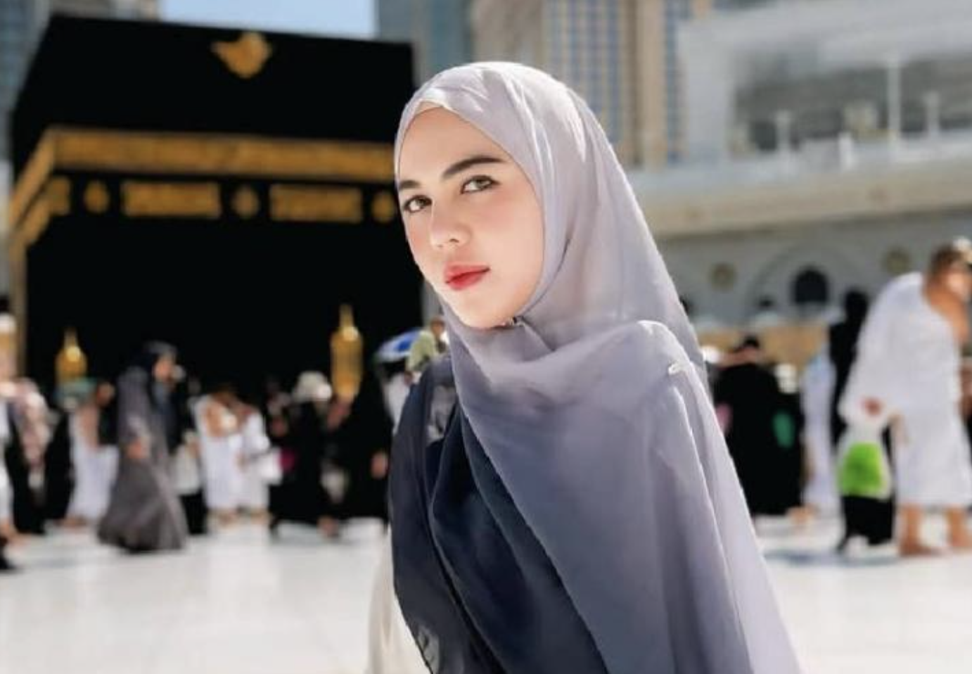 Ratu Rizky Nabila ngaku jatuh cinta duluan ke Pesulap Merah. (Foto: Instagram)