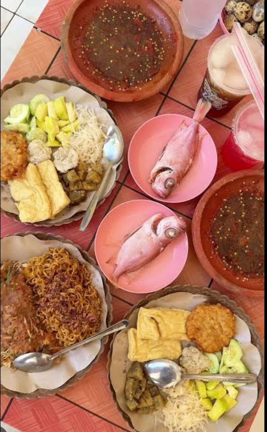 Rujak kelang Pamekasan. TIKTOK/MASWAN