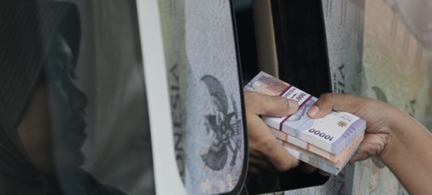 Bank Indonesia (BI) kembali membuka layanan penukaran uang baru untuk kebutuhan Lebaran lewat program Semarak Rupiah Ramadhan dan Berkah Idul Fitri (Serambi). (CNN Indonesia/Safir Makki).