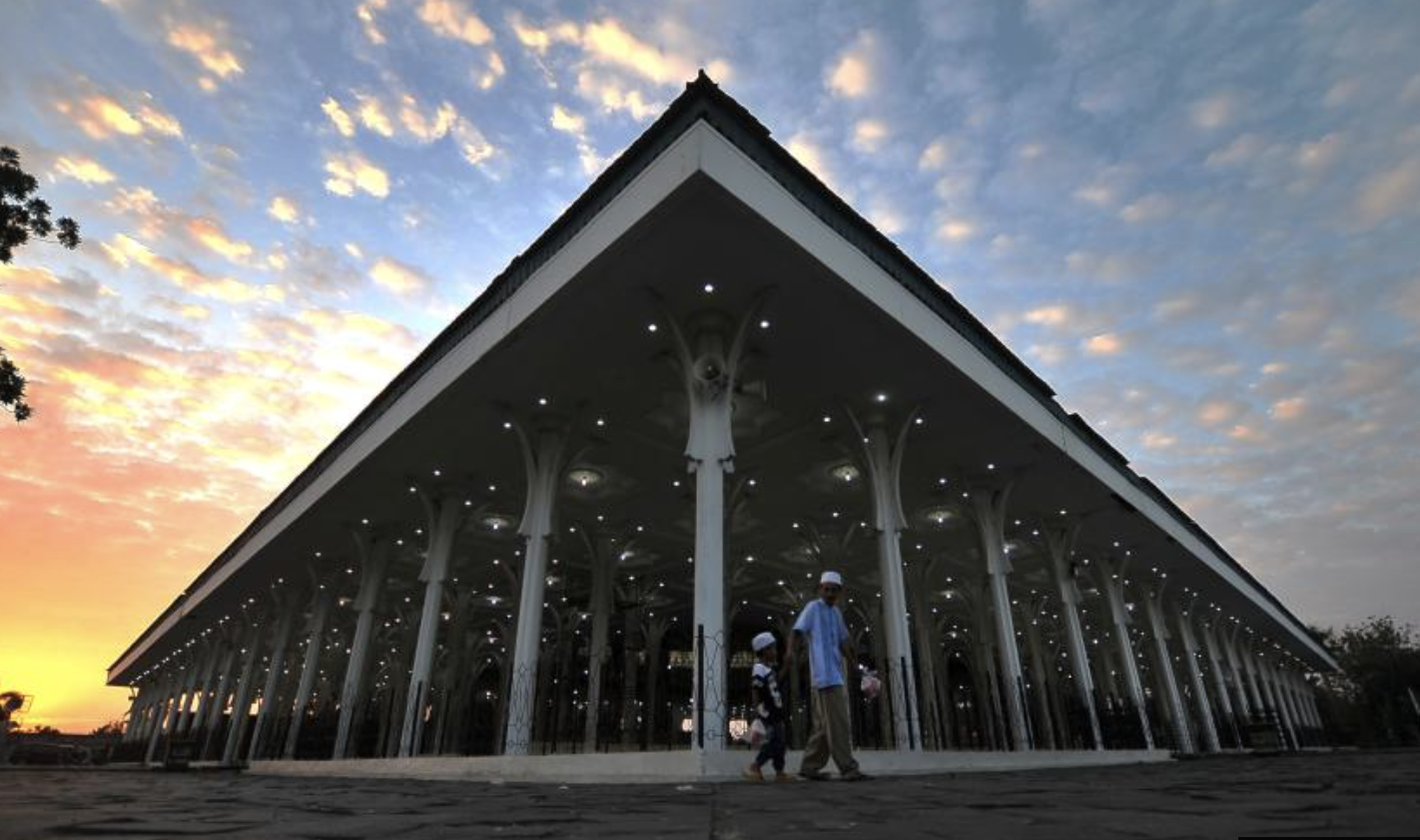 Ilustrasi Jadwal Sholat. (Foto: republika)