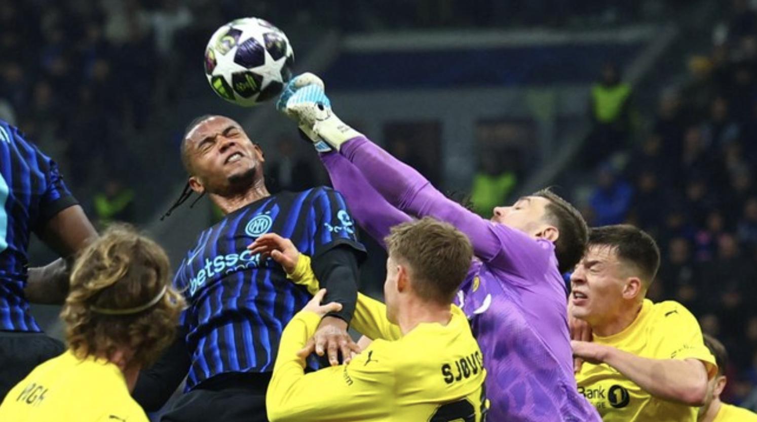 Inter Milan kalah dari Bodo/Glimt dalam playoff 16 besar Liga Champions. (REUTERS/Claudia Greco)