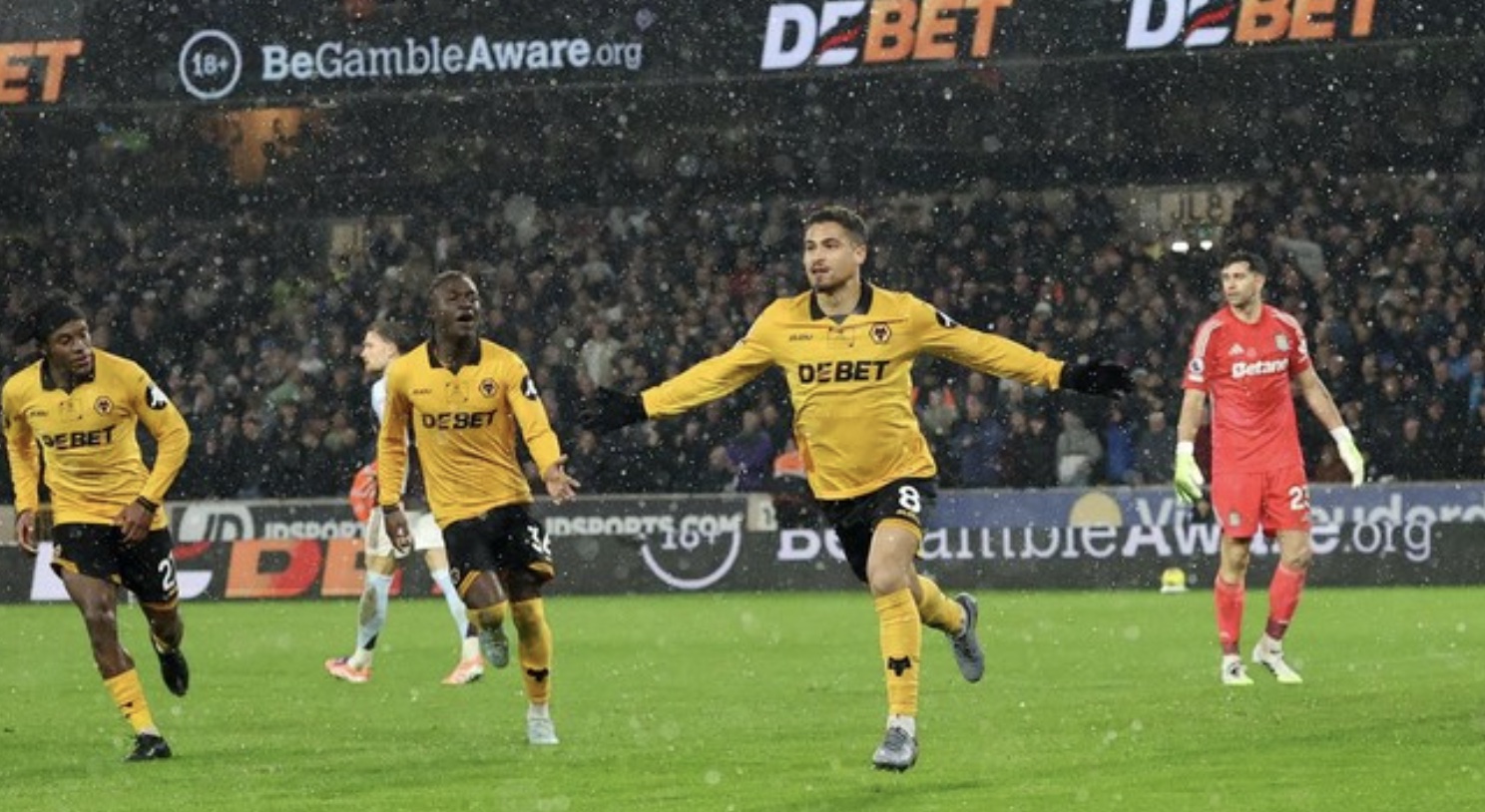 Wolves berhasil mengalahkan Aston Villa dengan skor 2-0. (Action Images via Reuters/Andrew Boyers)