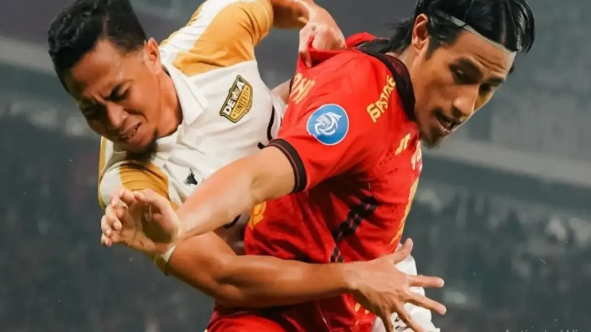 Pertandingan Persija Jakarta vs Dewa United di Jakarta International Stadium berlangsung sengit hingga berakhir imbang 1-1. (Persija)