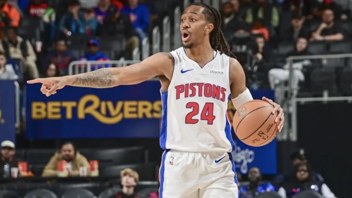 Daniss Jenkins Bawa Pistons Kalahkan Lakers dengan Tembakan Penentu.