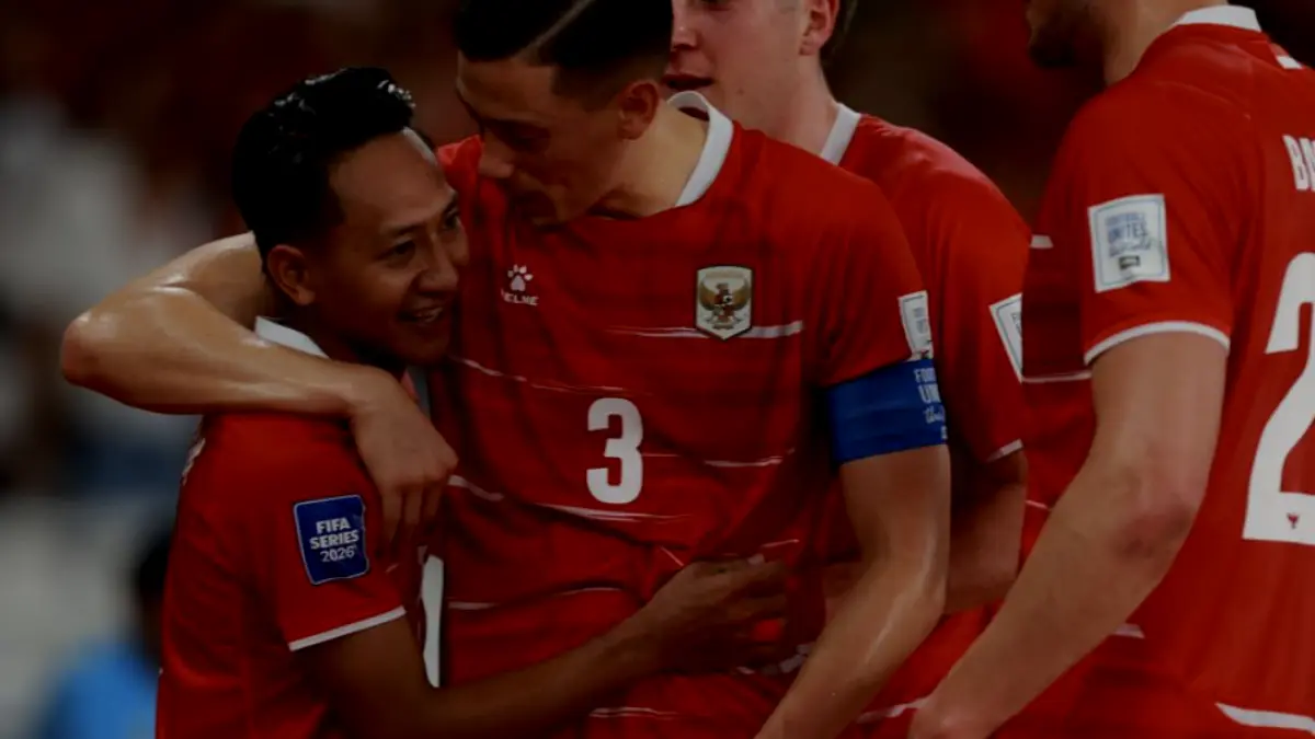 Beckham Putra merayakan gol bersama rekan setimnya dalam laga FIFA Series 2026 Timnas Indonesia vs Saint Kitts and Nevis yang
digelar di Stadion Utama Gelora Bung Karno, Jumat (27/3/2026). (KOMPAS.COM/ANTONIUS ADITYA MAHENDRA)