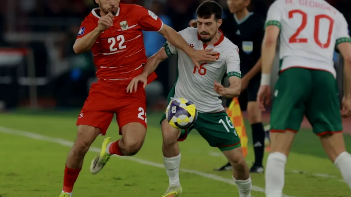 Aksi pemain Timnas Indonesia, Nathan Tjoe-A-On, pada laga Timnas Indonesia vs Bulgaria di ajang final FIFA Series 2026 Indonesia di
Stadion Utama Gelora Bung Karno, Jakarta, pada Senin (30/3/2026). (KOMPAS.com/Antonius Aditya Mahendra)