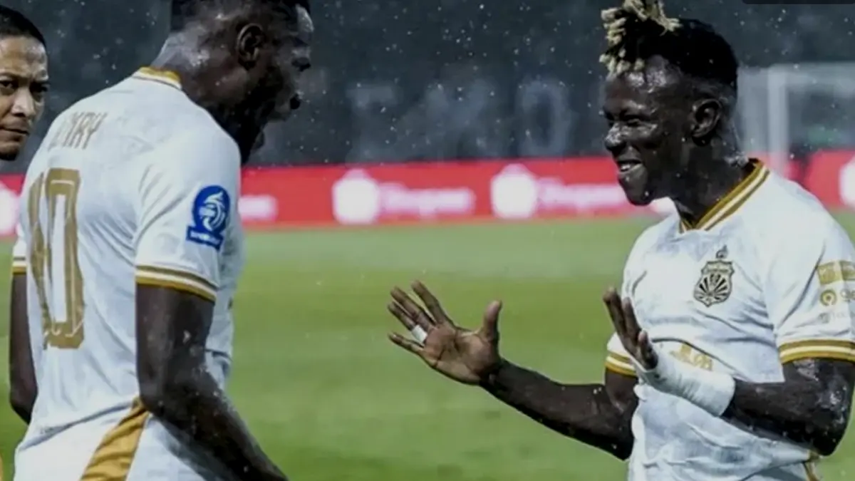Selebrasi gol winger Bhayangkara FC, Moussa Sidibe, dalam pertandingan lanjutan Super League 2025-2026. (Bhayangkara FC)