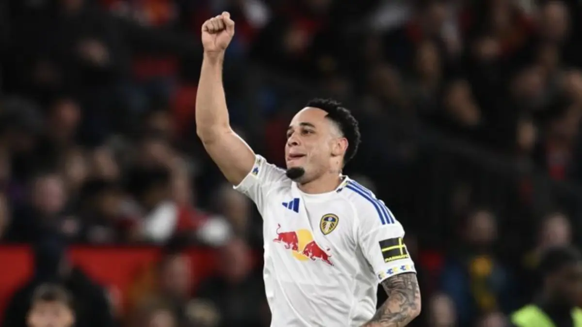Noah Okafor merayakan gol dalam pertandingan sepak bola Liga Inggris antara Manchester United vs Leeds United di Old Trafford di
Manchester, barat laut Inggris, pada 13 April 2026. (Foto oleh Paul ELLIS / AFP) (AFP/PAUL ELLIS)