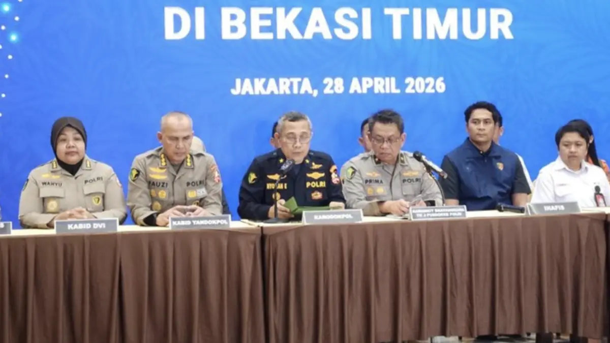Sebanyak 10 jenazah korban kecelakaan KA Agro Bromo Anggrek dan KRL di Stasiun Bekasi Timur telah teridentifikasi
identitasnya di RS Polri, Kramat Jati, Rabu (28/4/2026). (Adrial Akbar/detikcom)