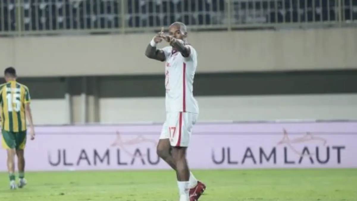Striker David Da Silva melakukan selebrasi usai cetak gol ke gawang PSBS Biak di Stadion Maguwoharjo, Sleman, Selasa (28/4/2026) malam. Laskar
Kie Raha pecahkan rekor dengan lumat tuan rumah PSBS Biak tujuh gol tanpa balas. (Sumber: Dok. Malut United)