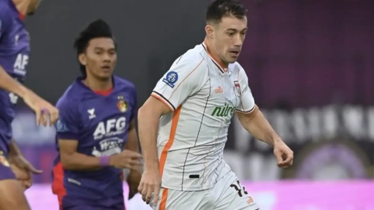 Aksi winger andalan Borneo FC Samarinda, Mariano Peralta dalam laga pekan ke-30 BR/ Super League 2025/2026 di kandang Persik Kediri, Stadion Brawijaya, Kediri, Rabu (29/4/2026). (Dok. Borneo FC)
