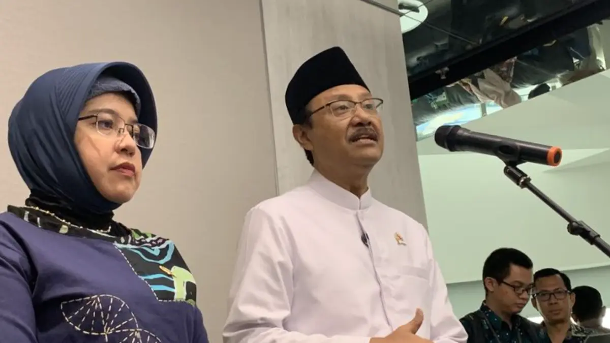 Menteri Sosial Saifullah Yusuf (Gus Ipul) usai Rapat Tingkat Menteri Evaluasi Capaian Pelaksanaan Inpres Nomor 8 Tahun 2025 di Gedung
BP Jamsostek, Setiabudi, Jakarta Selatan, Jumat (8/5/2026). (KOMPAS.com/FIRDA JANATI)
