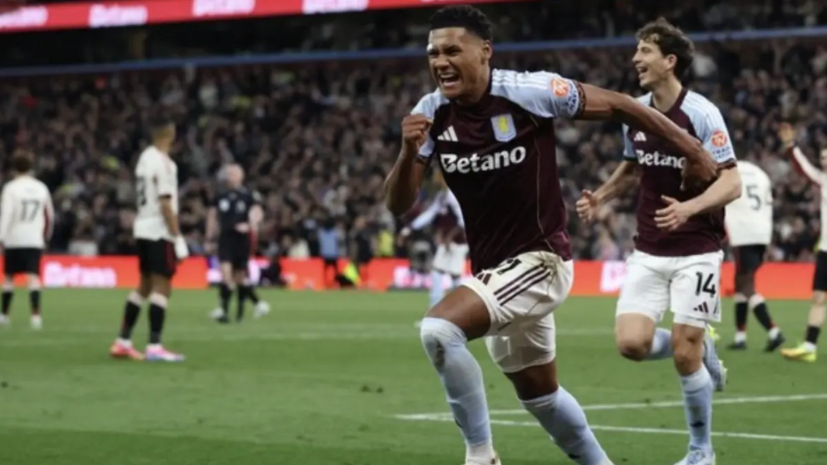 Aston Villa sukses lolos ke Liga Champions musim depan usai menaklukkan Liverpool. (AFP/DARREN STAPLES)