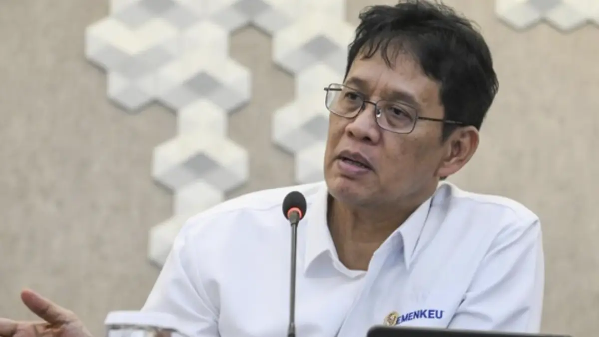 Menteri Keuangan (Menkeu) Purbaya Yudhi Sadewa menilai anjloknya nilai tukar rupiah ke kisaran Rp17.800 per dolar AS tidak
masuk akal. (ANTARA FOTO/Hafidz Mubarak A).