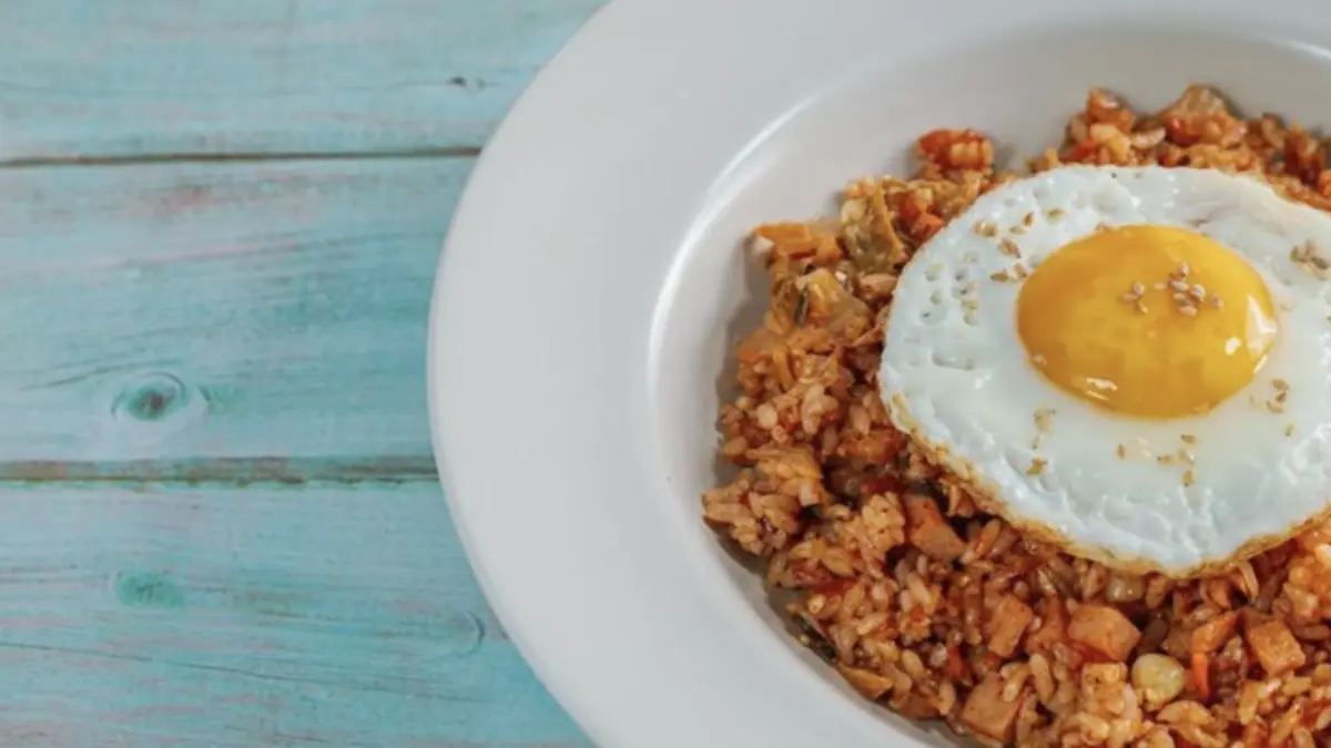 Nasi goreng. Foto: Getty Images/CHALLA