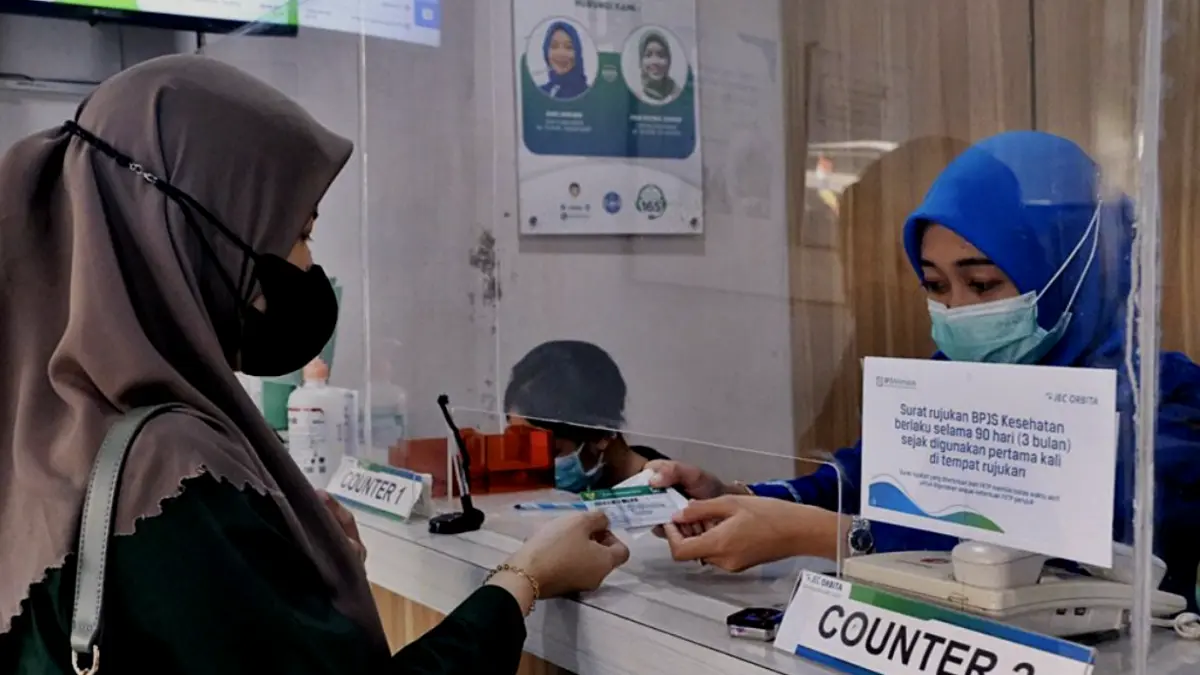 Peserta JKN mendaftar di layanan fasilitas kesehatan. (DOK. BPJS Kesehatan)
