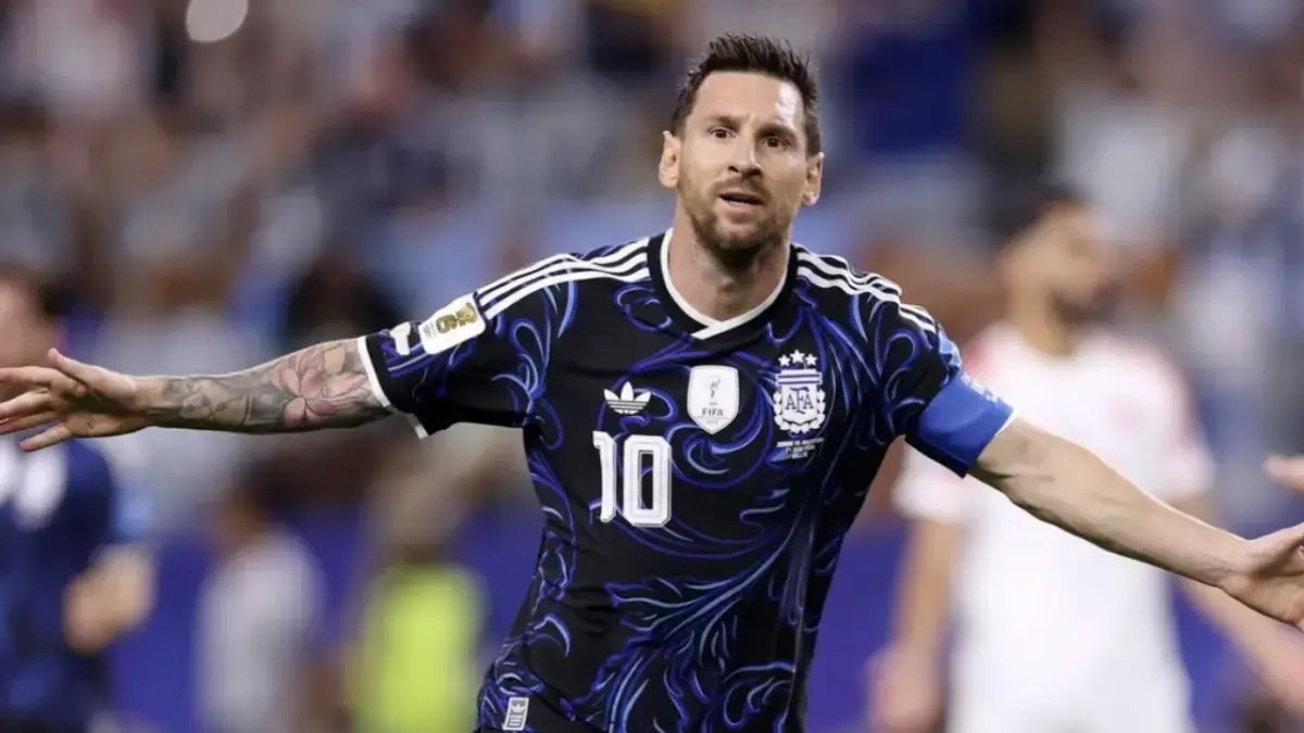 Dok.AFA, Kapten Argentina Lionel Messi berselebrasi usai bikin gol ke gawang Yordania (28/6).