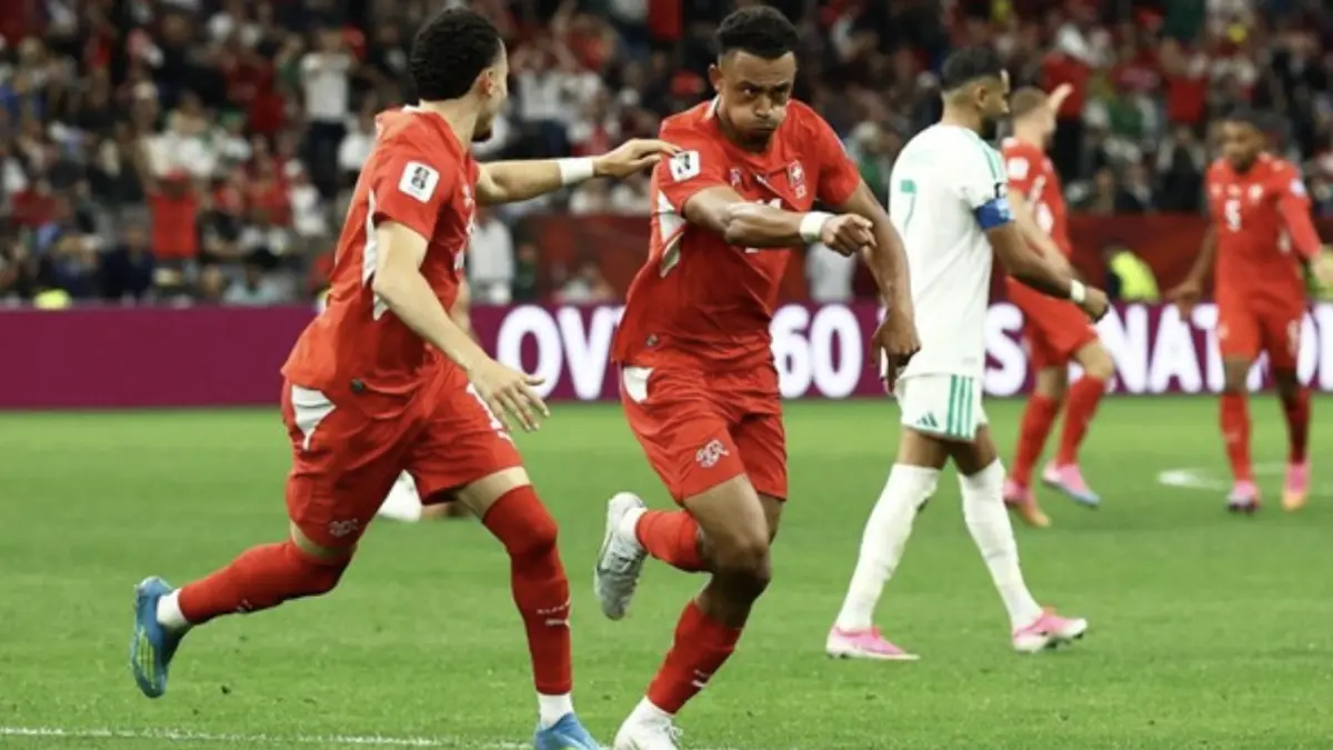Swiss menang 2-0 atas Aljazair. (REUTERS/Lee Smith)